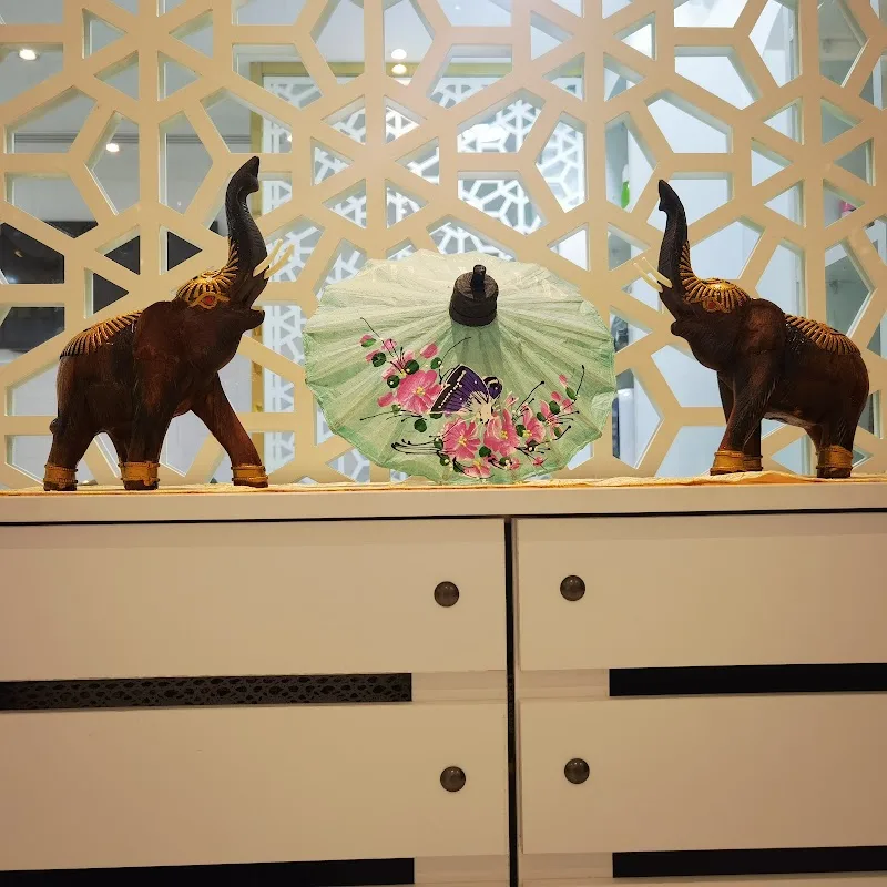 Thai House Beauty And Spa / Massage & Home Spa