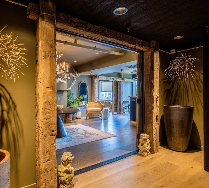 Redmint (Fillmore St 2nd)